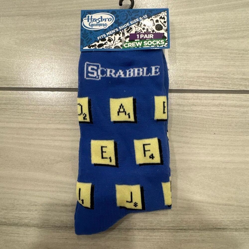 NWT Hasbro men’s blue‎ scrabble tile crew socks size men’s 6-12